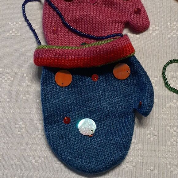 9 pc mitten ornaments - Picture 6 of 10